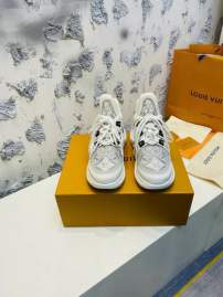 Picture of Louis Vuitton Shoes _SKULVsz35-405cmmnf050517740